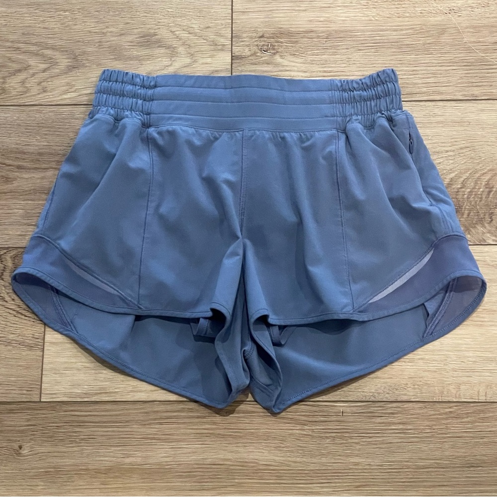 Lululemon Hotty Hot Lined Short 2.5”
